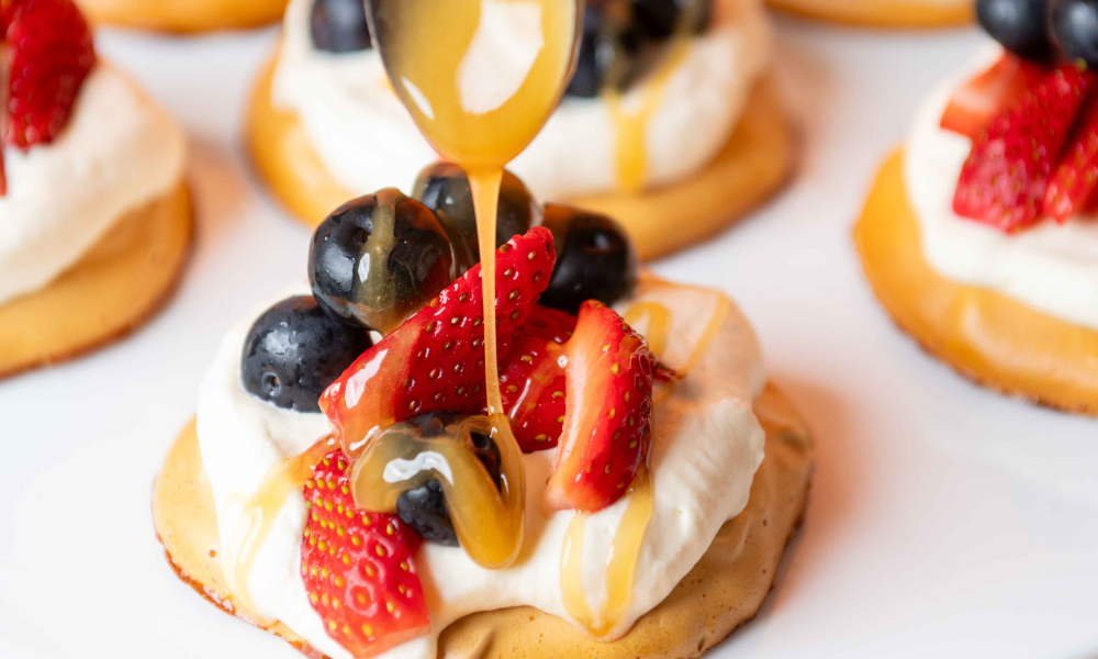 Egmont Honey Mini Pavlovas